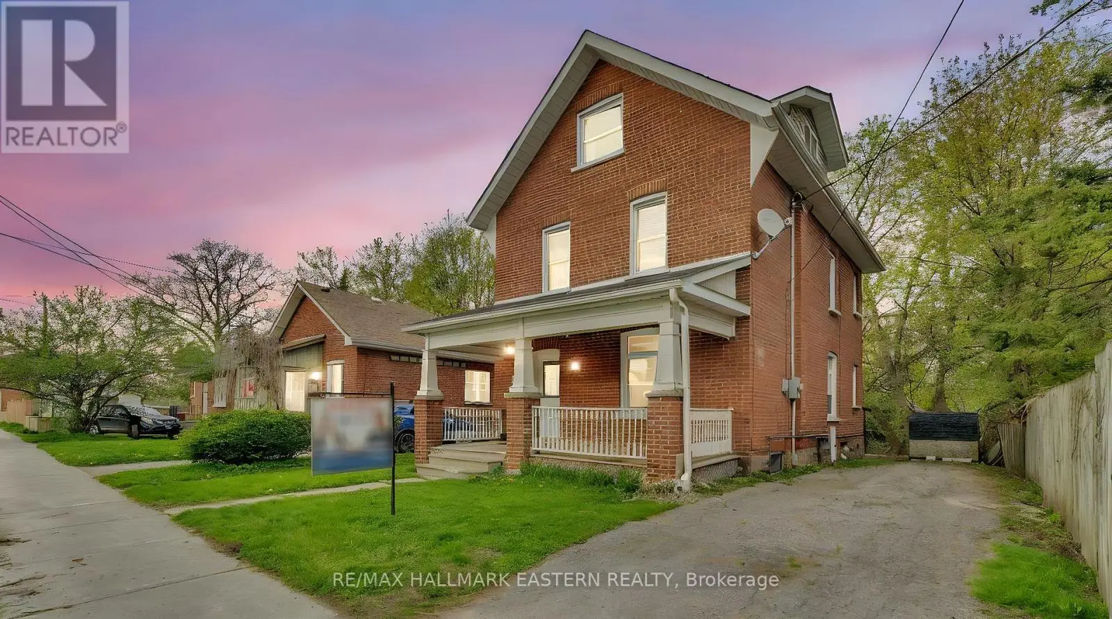 24 Aylmer Street, Peterborough Central, Ontario  K9J 3H5 - Photo 3 - X12133802