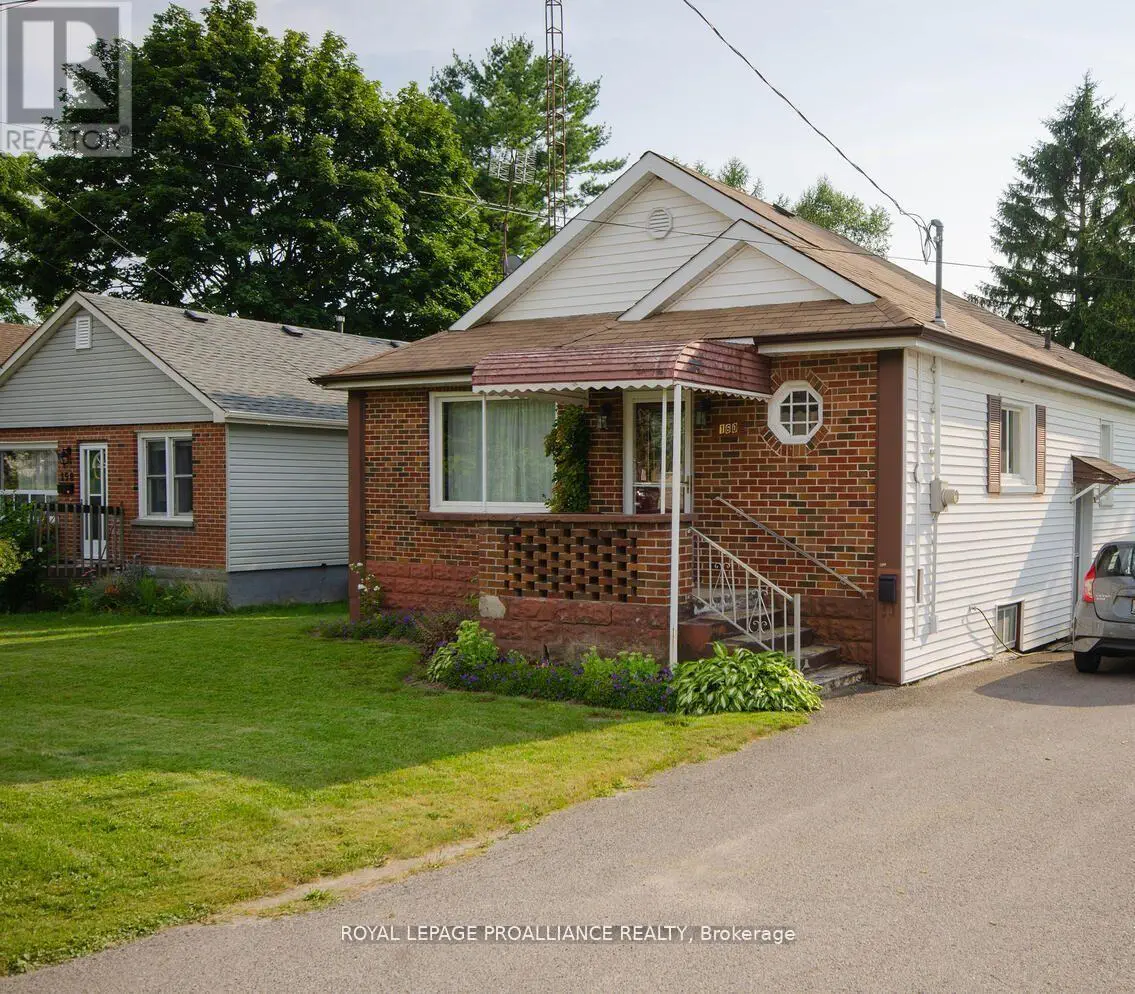 160 HOPE STREET N, Port Hope, Ontario