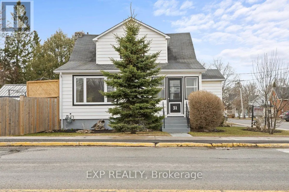 31 Elizabeth Street, Brighton, Ontario  K0K 1H0 - Photo 2 - X12043398