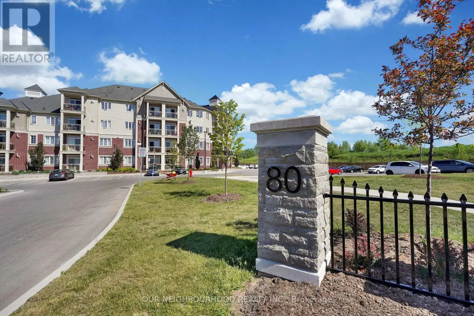 207 - 80 Aspen Springs Drive, Clarington, Ontario  L1C 0V4 - Photo 2 - E12134088