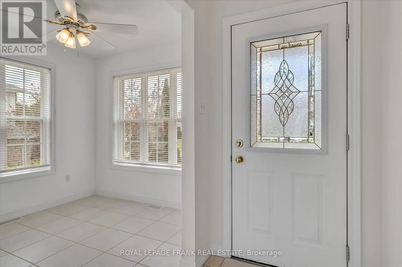 1606 Ramblewood Drive, Peterborough West, Ontario  K9K 2C5 - Photo 3 - X12133904