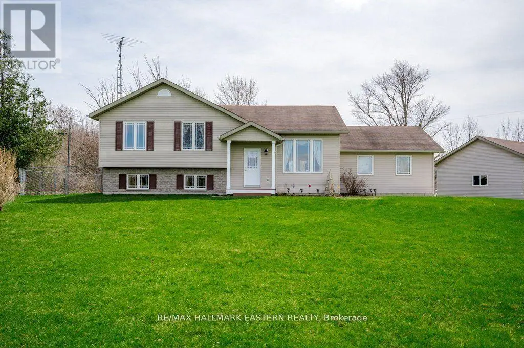 1755a Salem Road, Prince Edward County, Ontario  K0K 1T0 - Photo 3 - X12133907