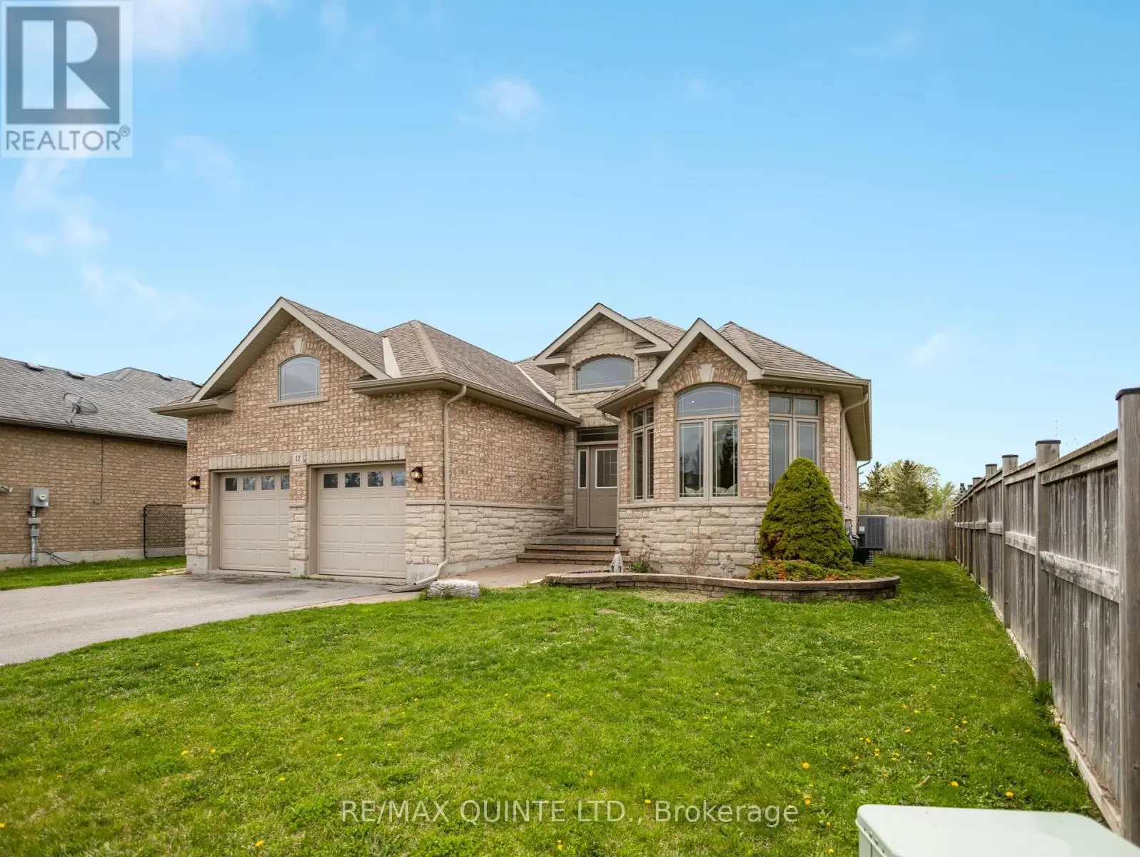 12 Hampton Ridge Drive, Belleville, Ontario  K8N 0L6 - Photo 2 - X12133940