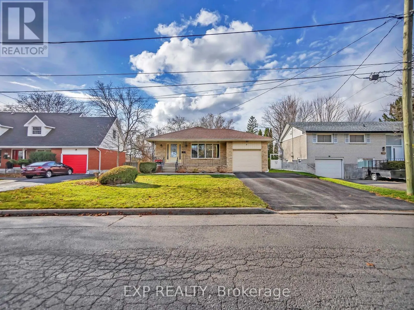 16 Applewood Drive, Belleville, Ontario  K8P 4E2 - Photo 2 - X12134063