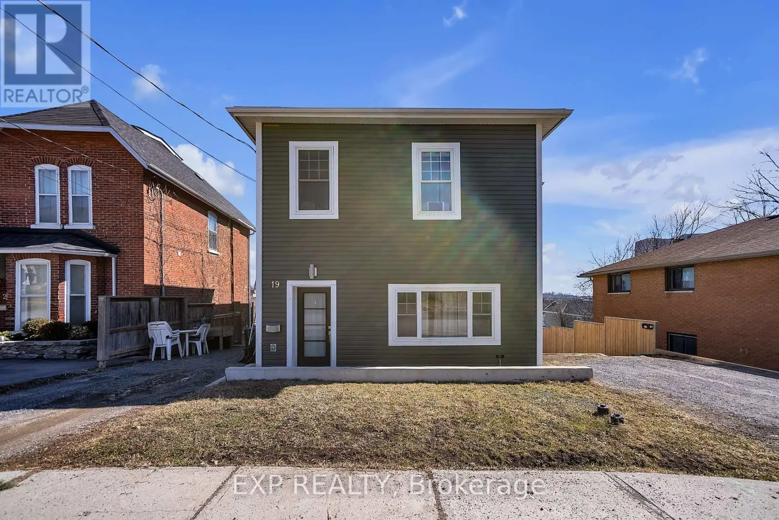 19 Isabel Street, Belleville, Ontario  K8P 3N4 - Photo 1 - X12134072
