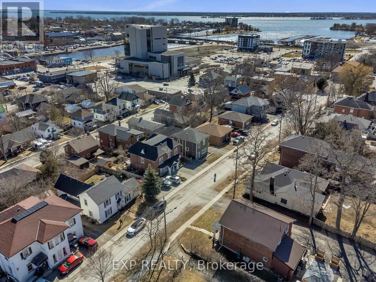 19 Isabel Street, Belleville, Ontario  K8P 3N4 - Photo 3 - X12134072