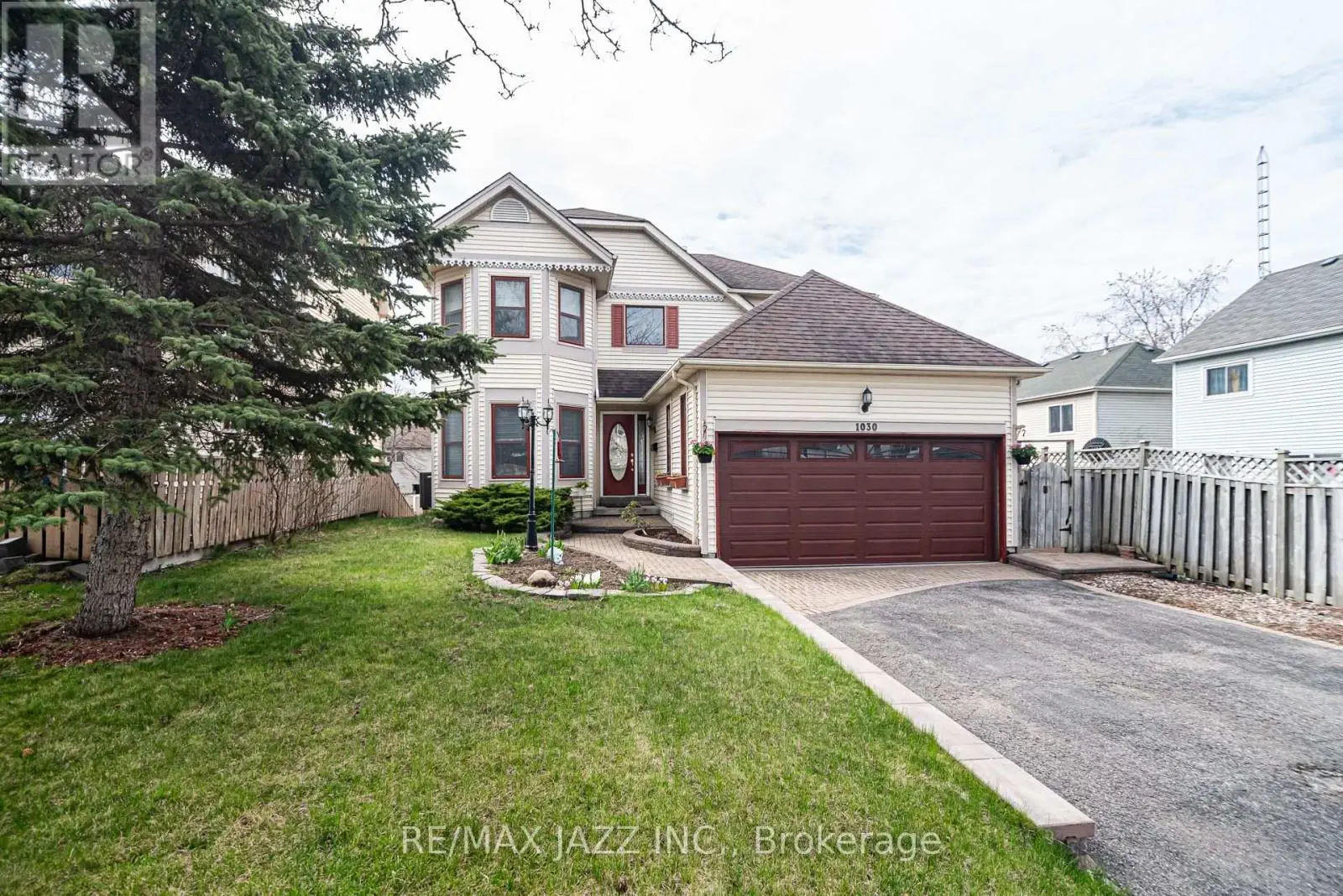1030 Ripley Crescent, Oshawa, Ontario  L1K 2E6 - Photo 1 - E12134275