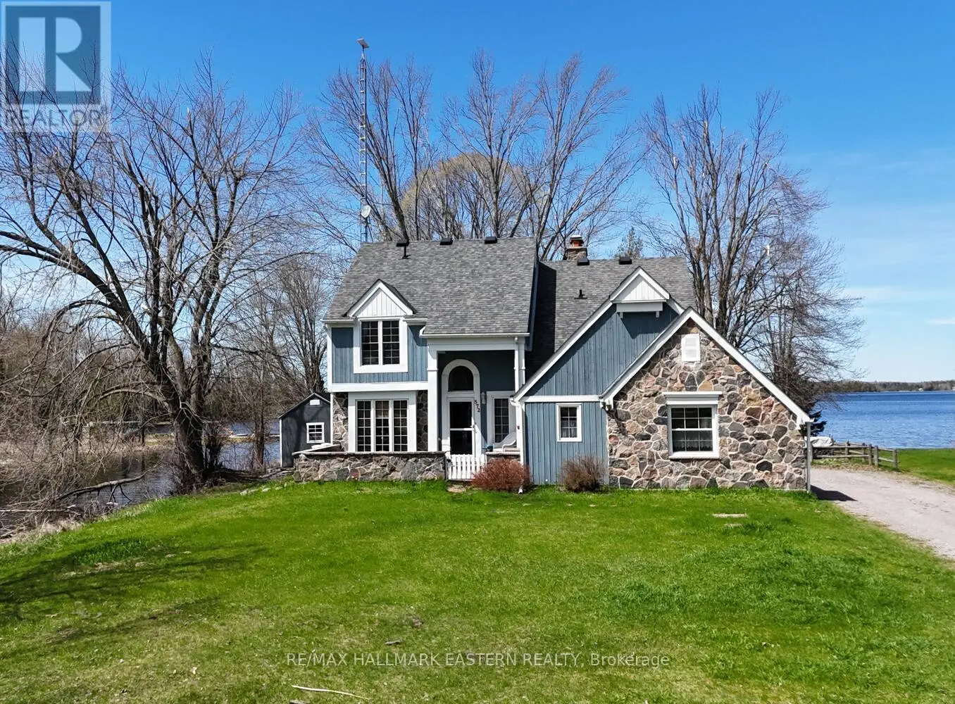572 Round Lake Road, Havelock-Belmont-Methuen, Ontario  K0L 1Z0 - Photo 1 - X12134146