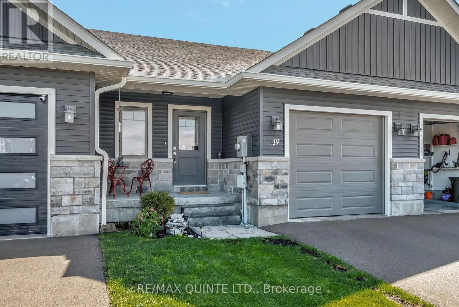 49 Sandhu Crescent, Belleville, Ontario  K8P 0G7 - Photo 1 - X12134266