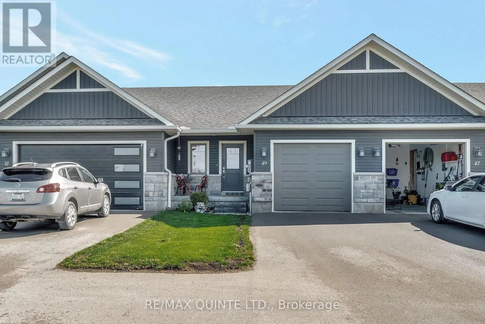 49 Sandhu Crescent, Belleville, Ontario  K8P 0G7 - Photo 2 - X12134266