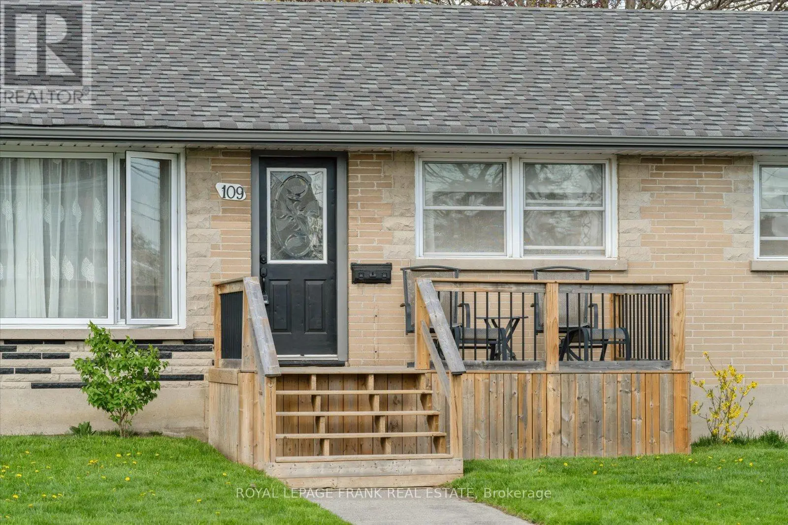 109 Ontario Street, Clarington, Ontario  L1C 2T3 - Photo 3 - E12134340