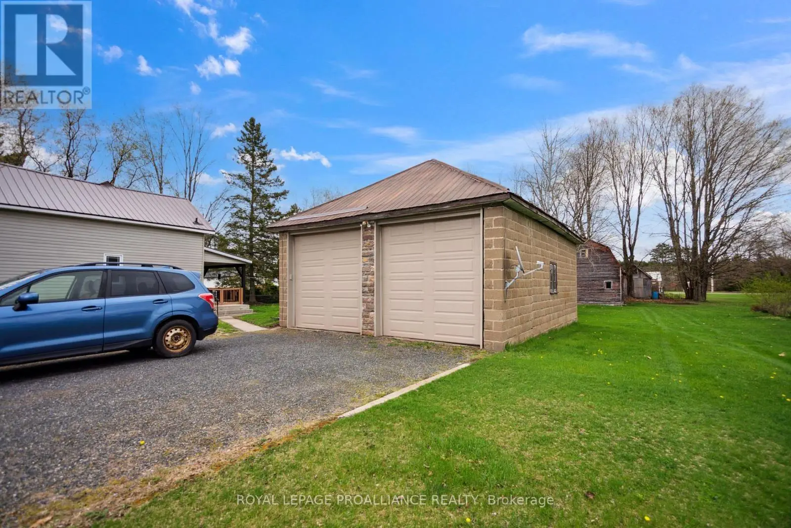 6 Clement Street, Addington Highlands, Ontario  K0H 1P0 - Photo 3 - X12134577