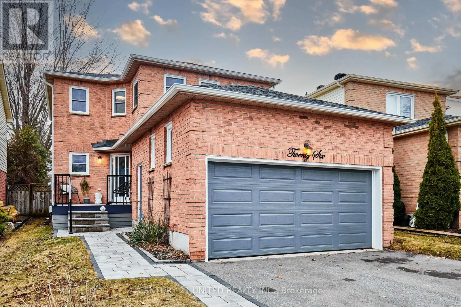 26 Lipton Crescent, Whitby, Ontario  L1R 1W7 - Photo 1 - E12134630