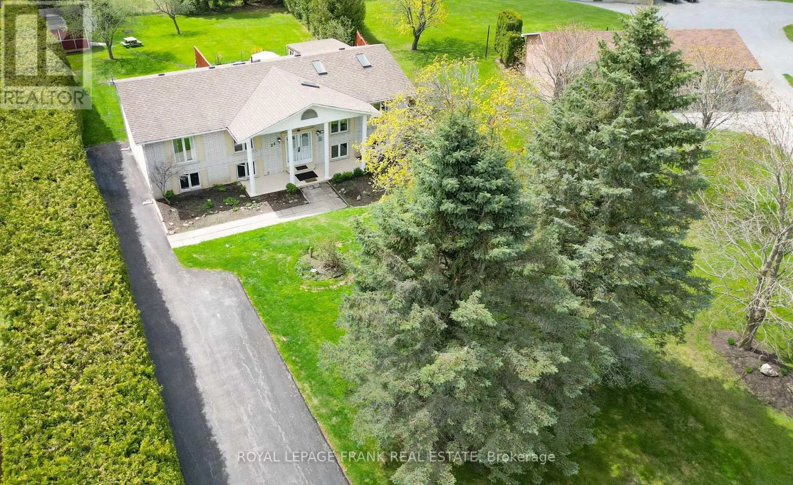 24 Pearl Drive, Scugog, Ontario  L0C 1B0 - Photo 2 - E12134798
