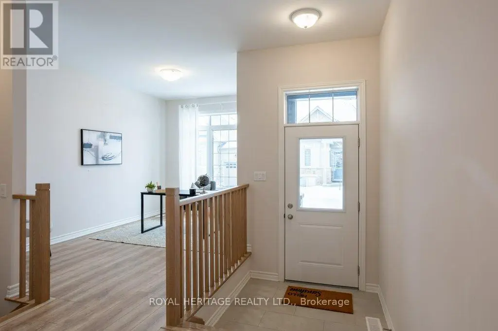 28 - 17 Lakewood Crescent, Kawartha Lakes, Ontario  K0M 1A0 - Photo 2 - X12104966