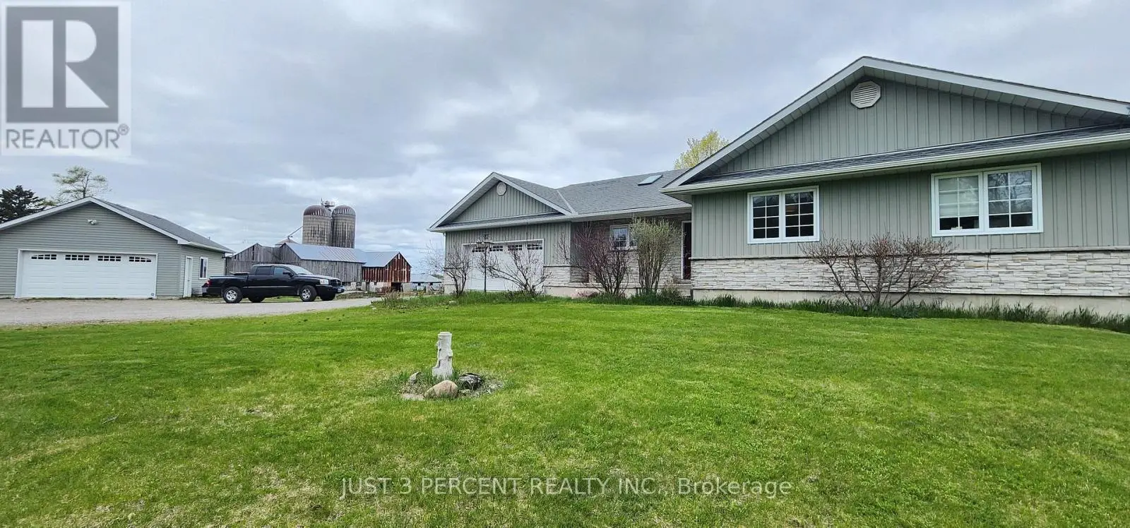 690 County Road 2, Otonabee-South Monaghan, Ontario  K0L 1B0 - Photo 1 - X12135341