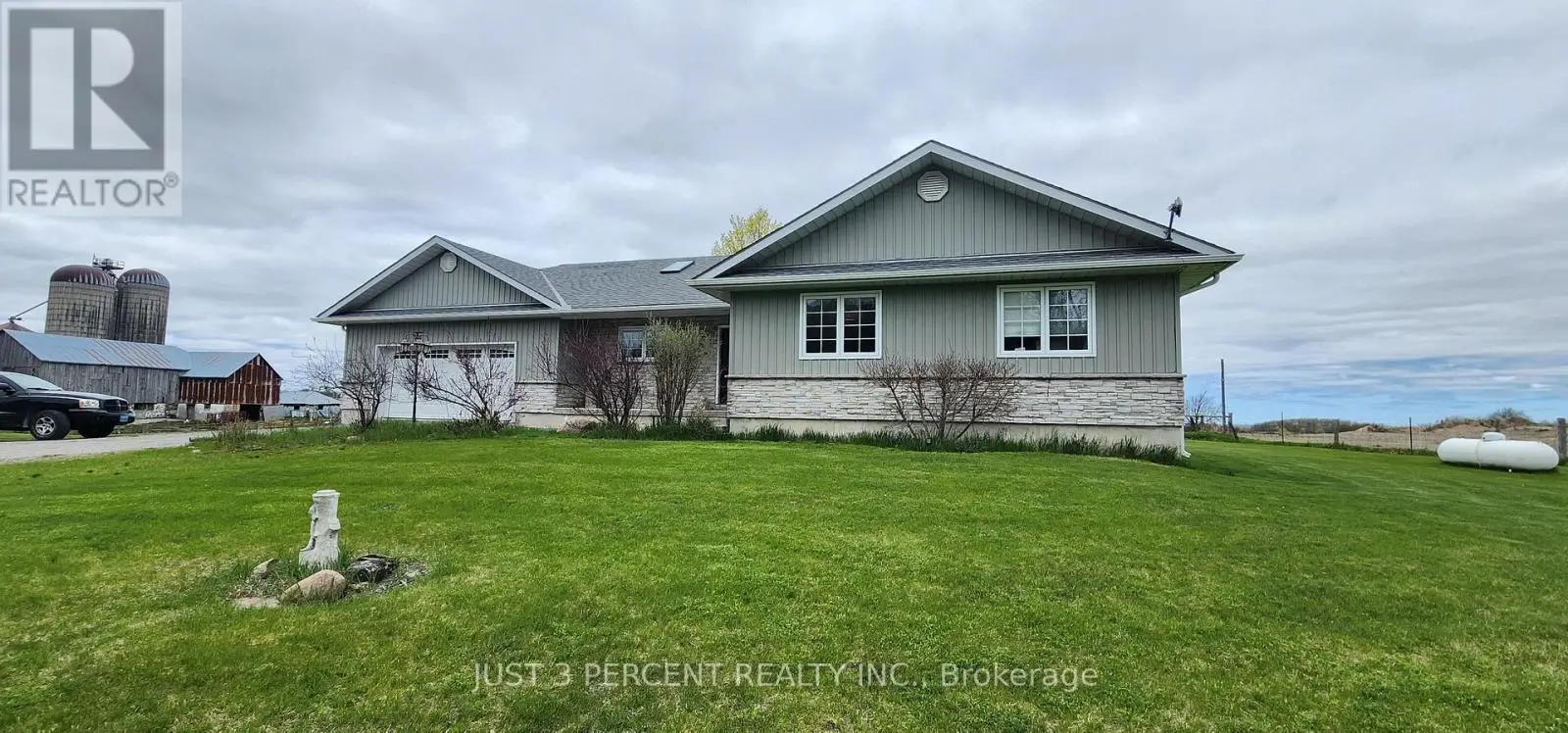 690 County Road 2, Otonabee-South Monaghan, Ontario  K0L 1B0 - Photo 3 - X12135341
