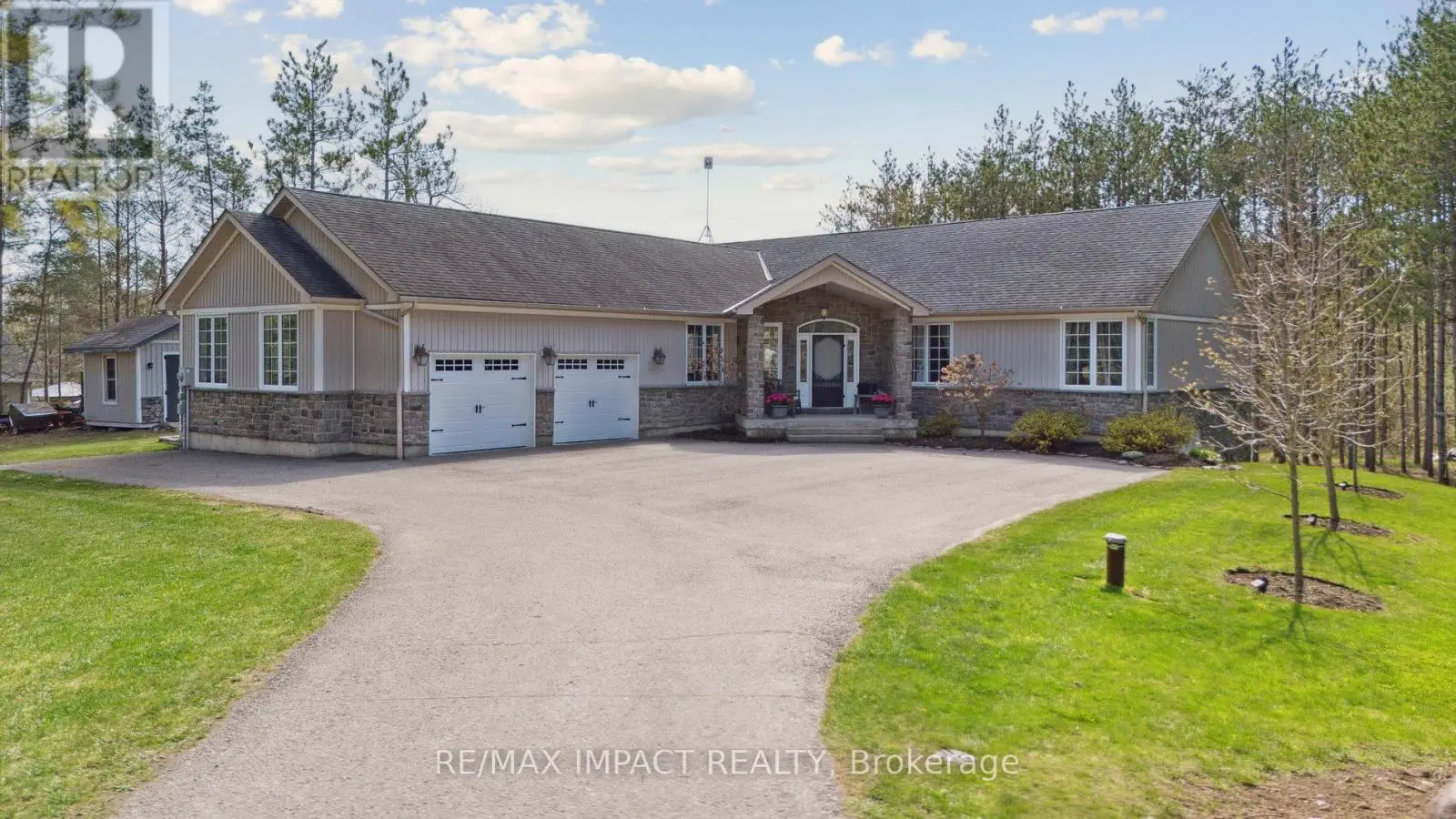 27 Slalom Drive, Kawartha Lakes, Ontario  L0A 1A0 - Photo 1 - X12135539