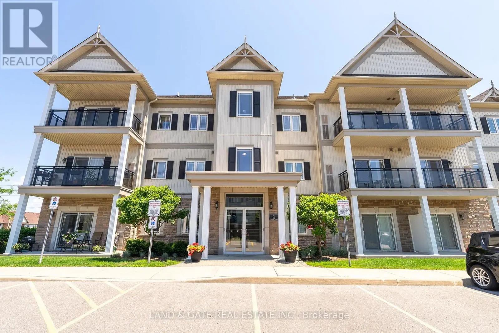 209 - 1 Sidney Lane, Clarington, Ontario  L1C 0N5 - Photo 2 - E12135711