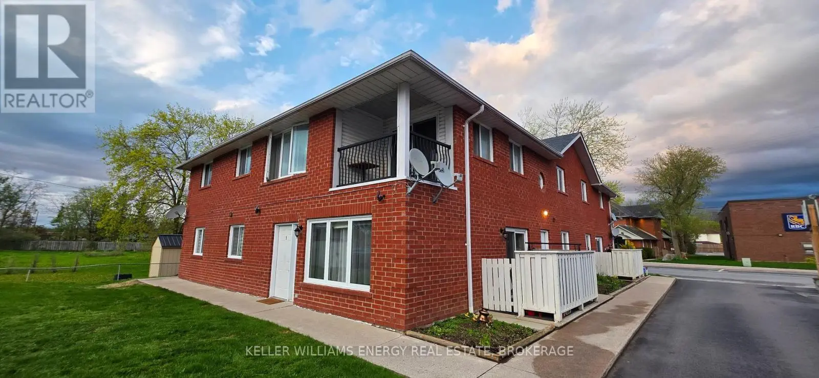 20 Doxsee Avenue N, Trent Hills, Ontario  K0L 1L0 - Photo 3 - X12136181