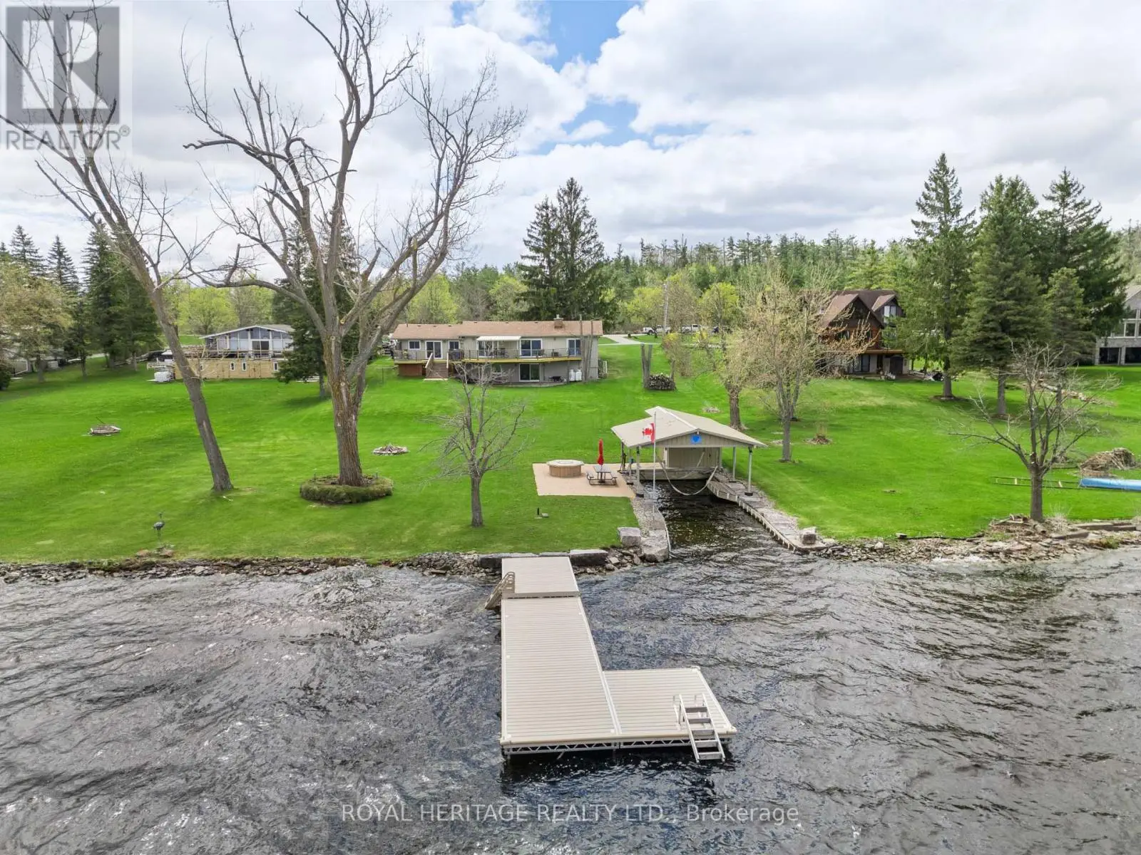 7 North Service Road, Kawartha Lakes, Ontario  K0M 1L0 - Photo 1 - X12136200