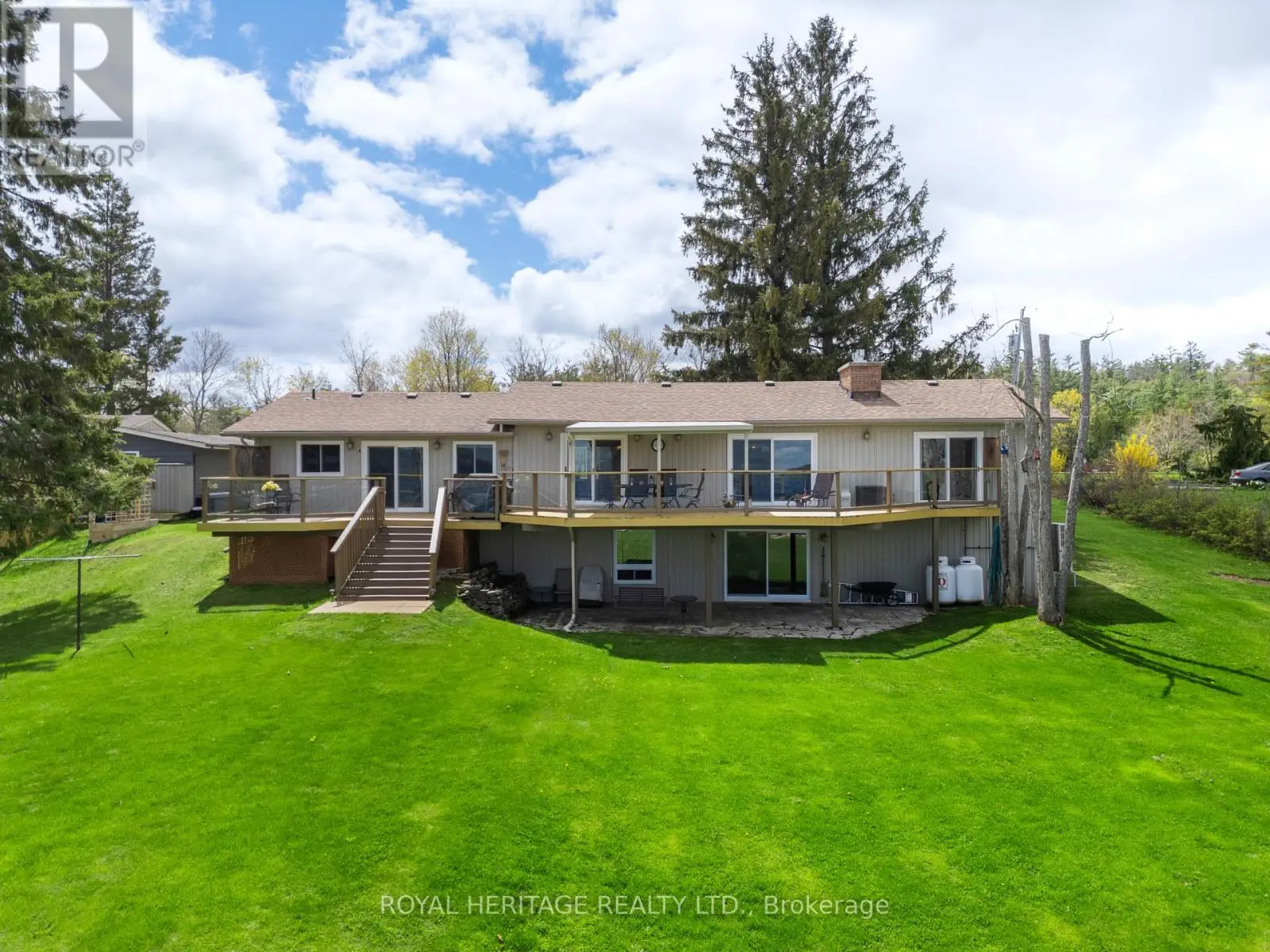 7 North Service Road, Kawartha Lakes, Ontario  K0M 1L0 - Photo 3 - X12136200
