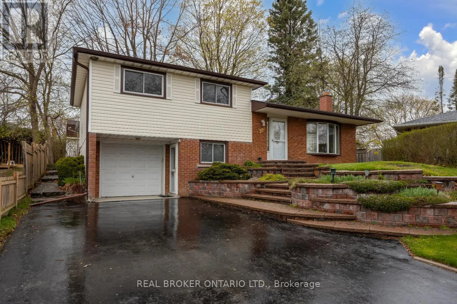 388 Marken Court, Oshawa, Ontario  L1G 2K1 - Photo 2 - E12136381