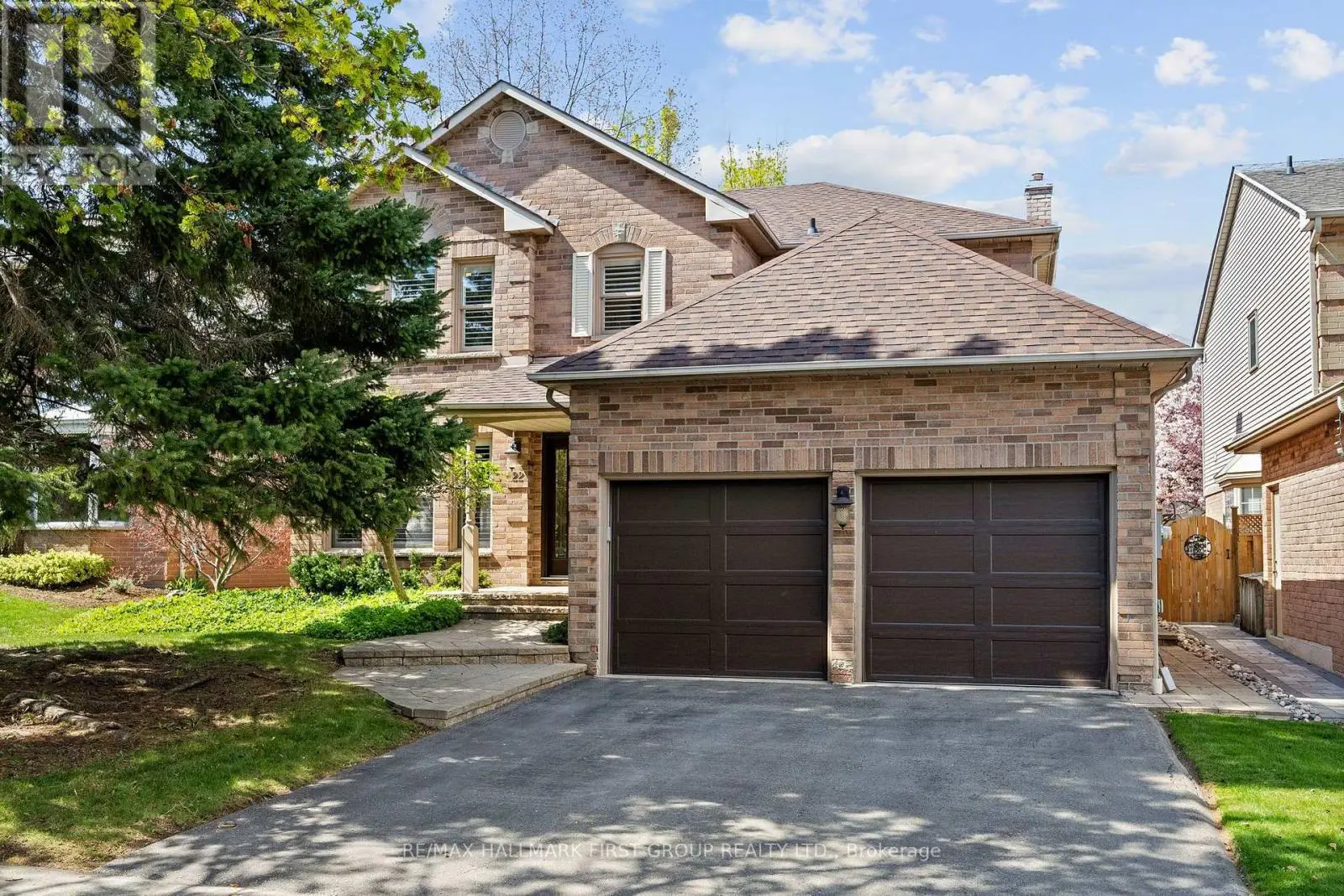 22 Kennett Drive, Whitby, Ontario  L1P 1L5 - Photo 1 - E12136692