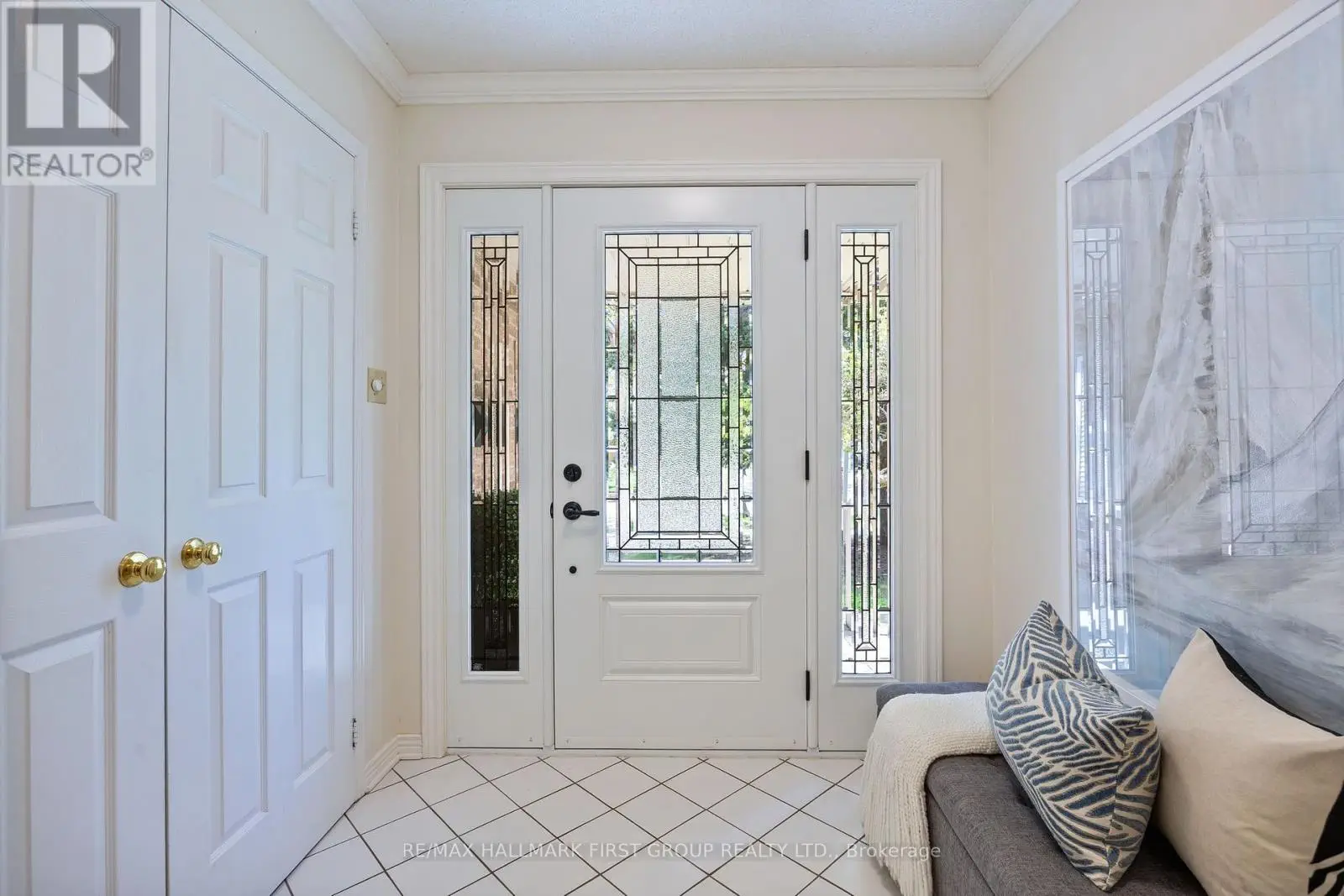 22 Kennett Drive, Whitby, Ontario  L1P 1L5 - Photo 3 - E12136692