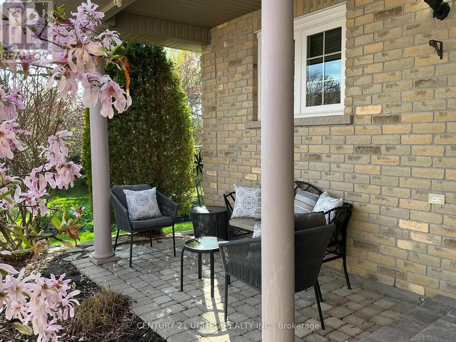 4 - 227 Carnegie Avenue, Peterborough North, Ontario  K9L 0B3 - Photo 3 - X12136683