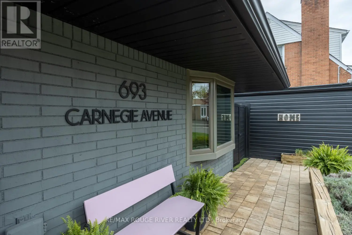 693 Carnegie Avenue, Oshawa, Ontario  L1G 4R5 - Photo 2 - E12136902