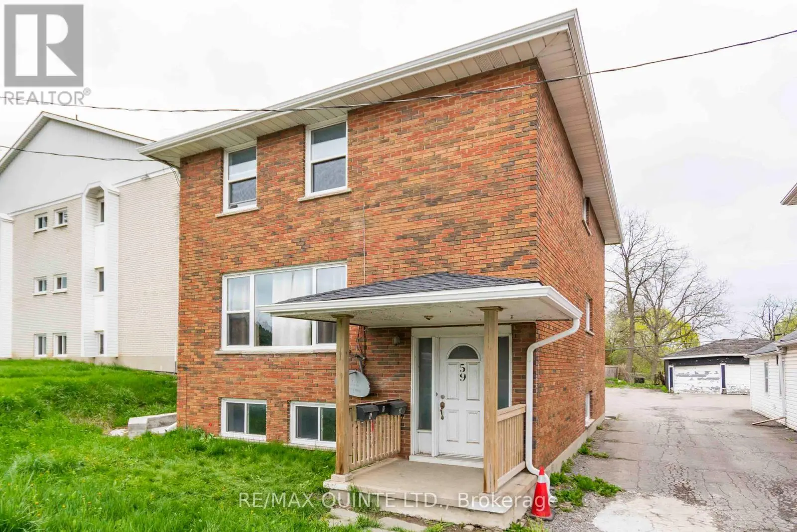 59 North Front Street, Belleville, Ontario  K8P 3B2 - Photo 1 - X12136785