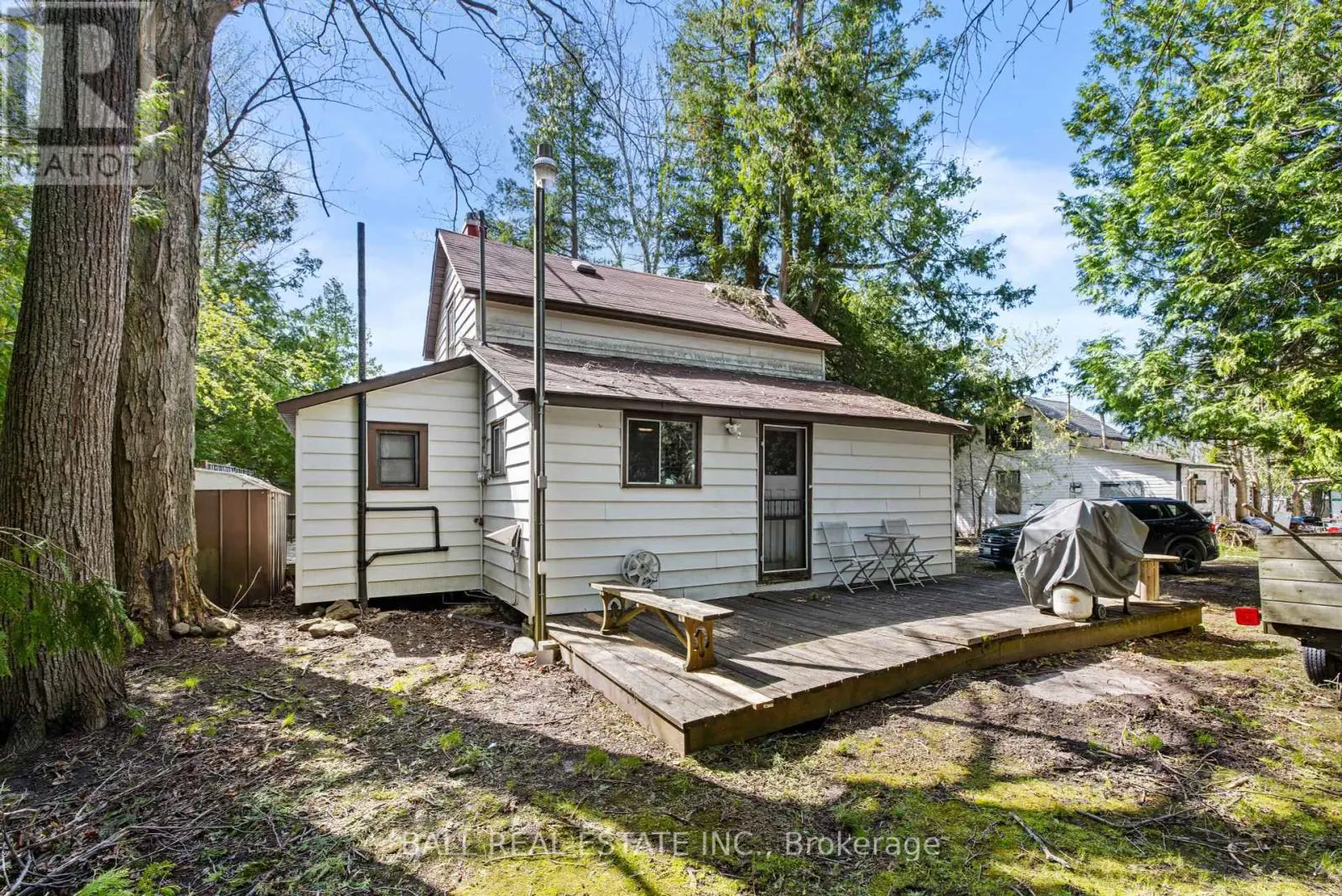 53 Rustic Bay Street, Kawartha Lakes, Ontario  K9V 4R6 - Photo 1 - X12136823