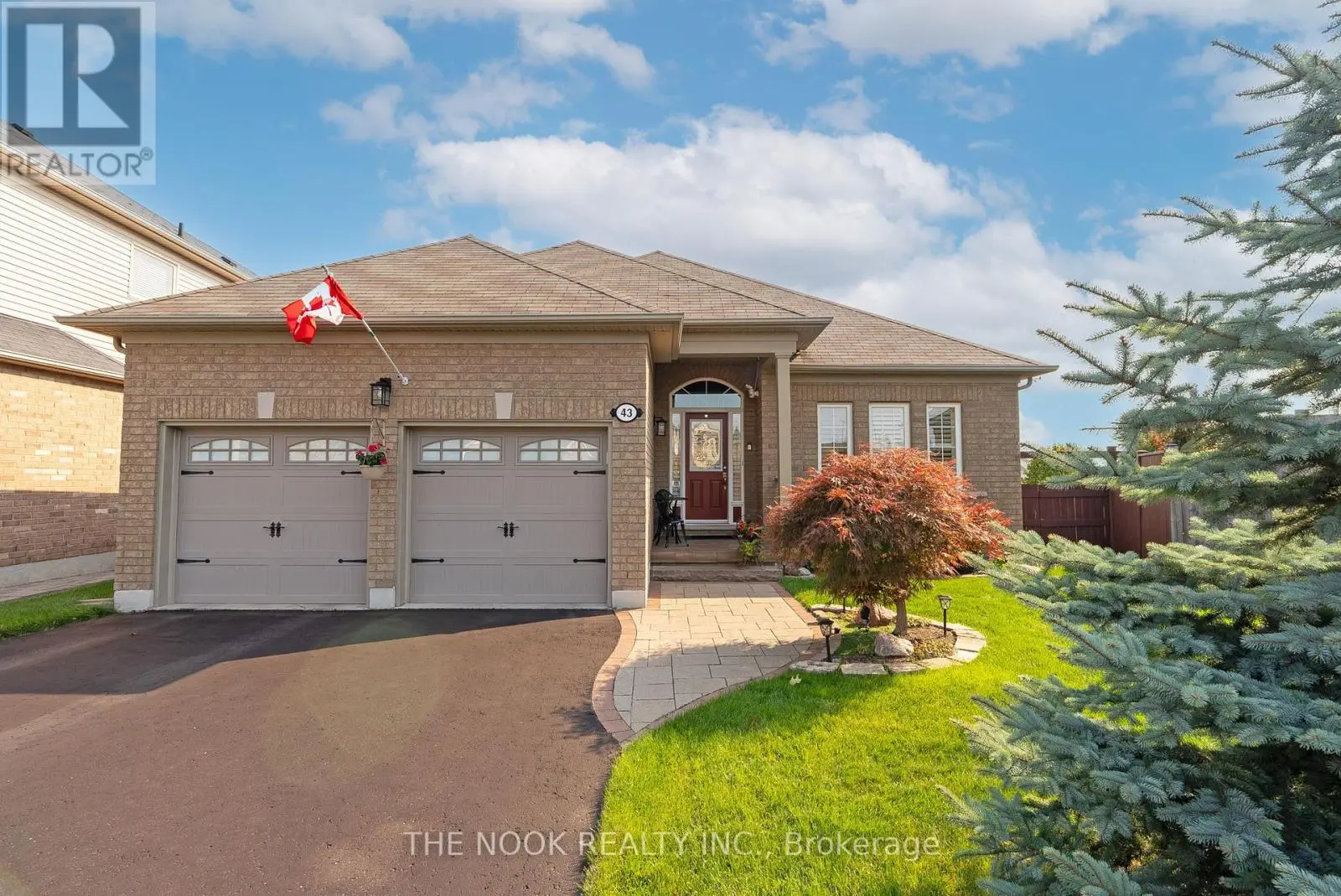 43 Lobb Court, Clarington, Ontario  L1C 0K4 - Photo 2 - E12137277