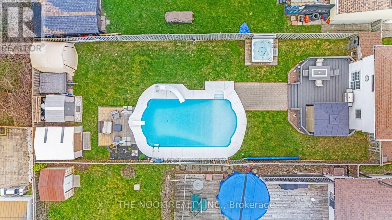 541 Laval Street, Oshawa, Ontario  L1J 6L8 - Photo 2 - E12137308