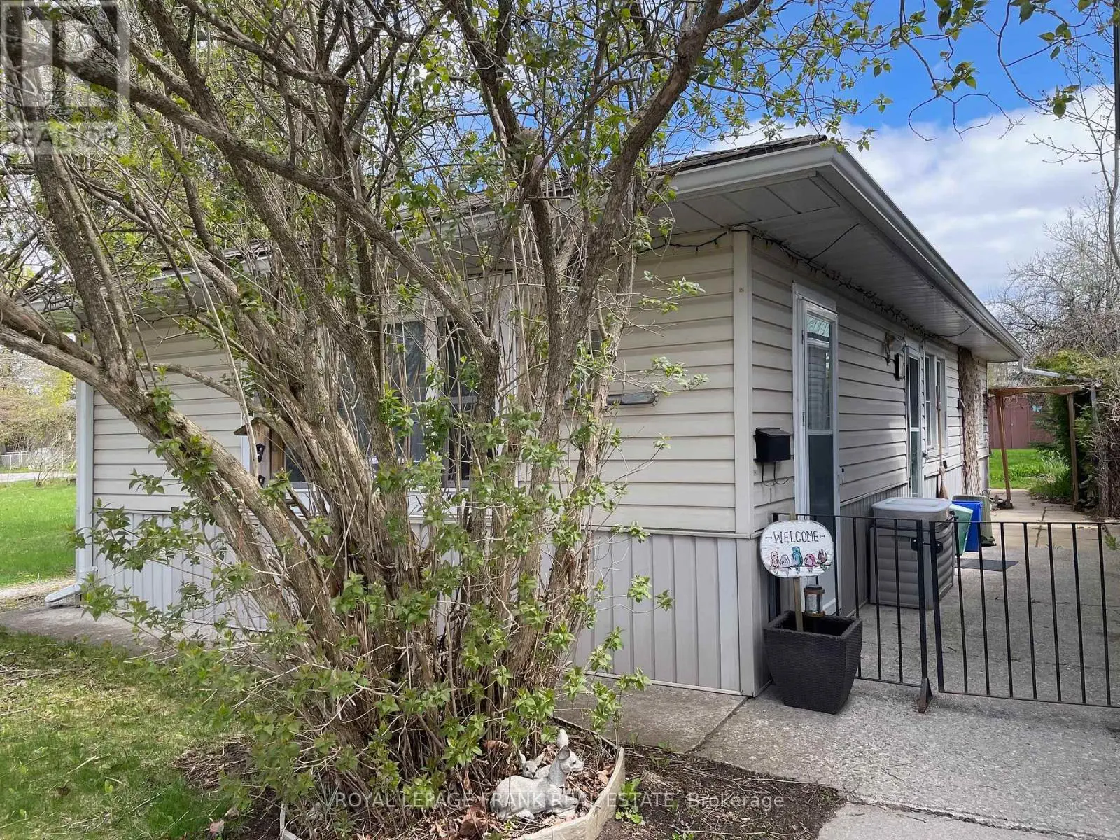 29 Head Street, Kawartha Lakes, Ontario  K0M 1A0 - Photo 3 - X12137309