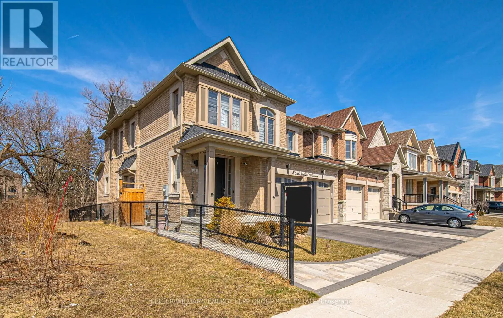 8 Micklefield Avenue, Whitby, Ontario  L1P 0C3 - Photo 2 - E12137532