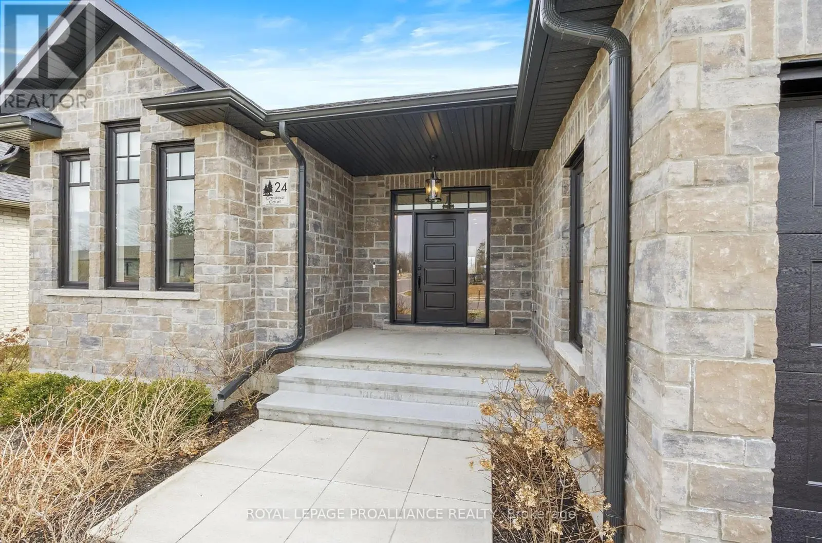 24 Cardinal Court, Brighton, Ontario  K0K 1H0 - Photo 2 - X12137856
