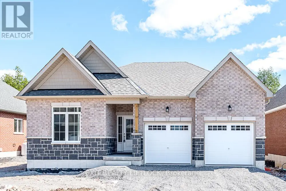 53 Hillcroft Way, Kawartha Lakes, Ontario  K0M 1A0 - Photo 1 - X12138271