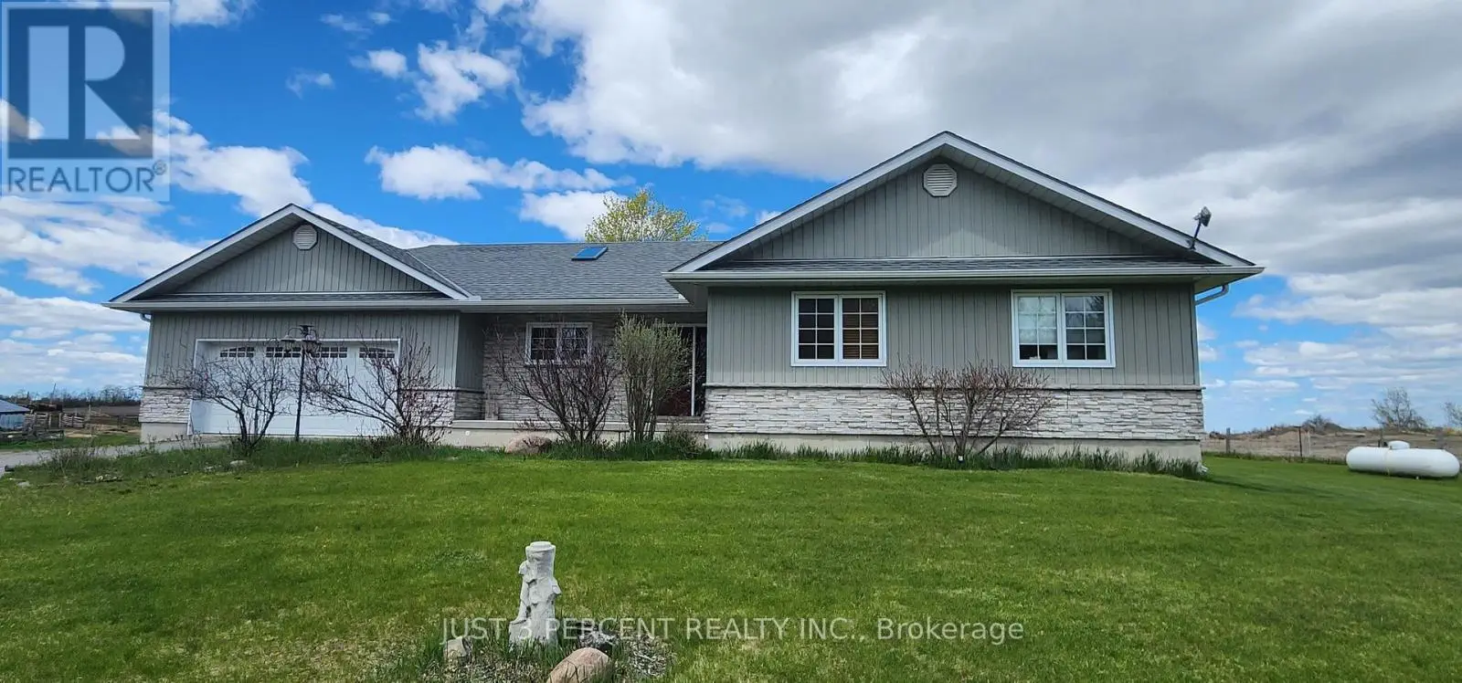 690 County Road 2, Otonabee-South Monaghan, Ontario  K0L 1B0 - Photo 1 - X12135341