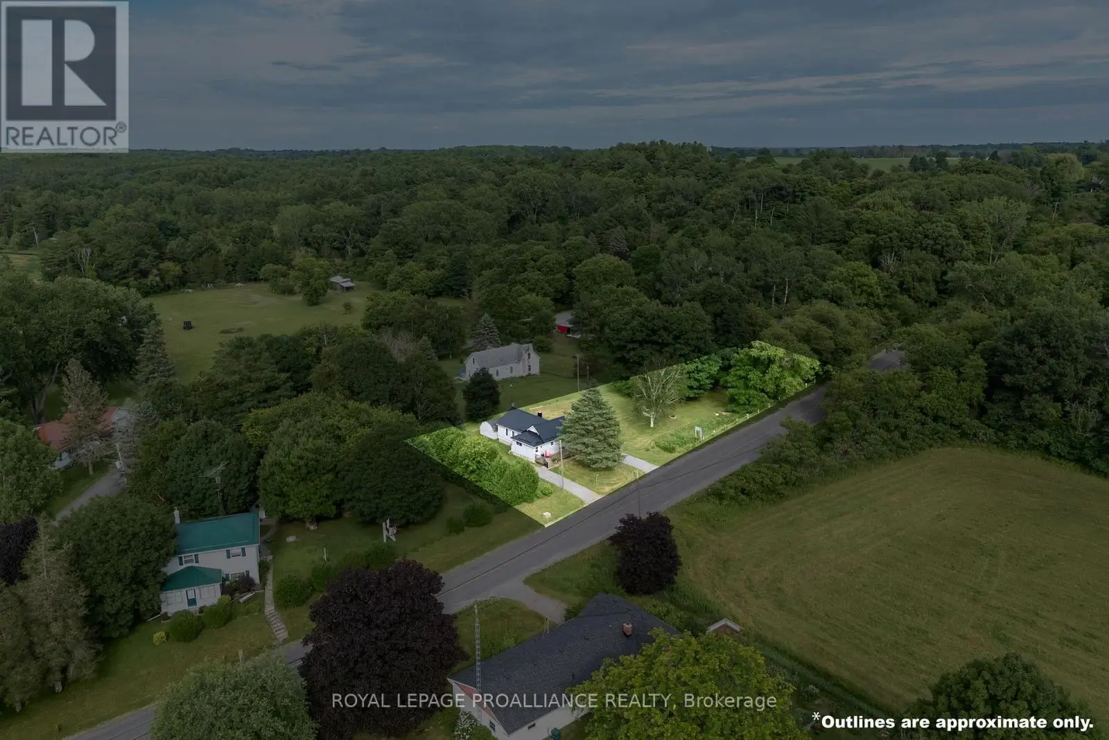 3191 County Rd 10, Prince Edward County, Ontario  K0K 2P0 - Photo 3 - X12138550