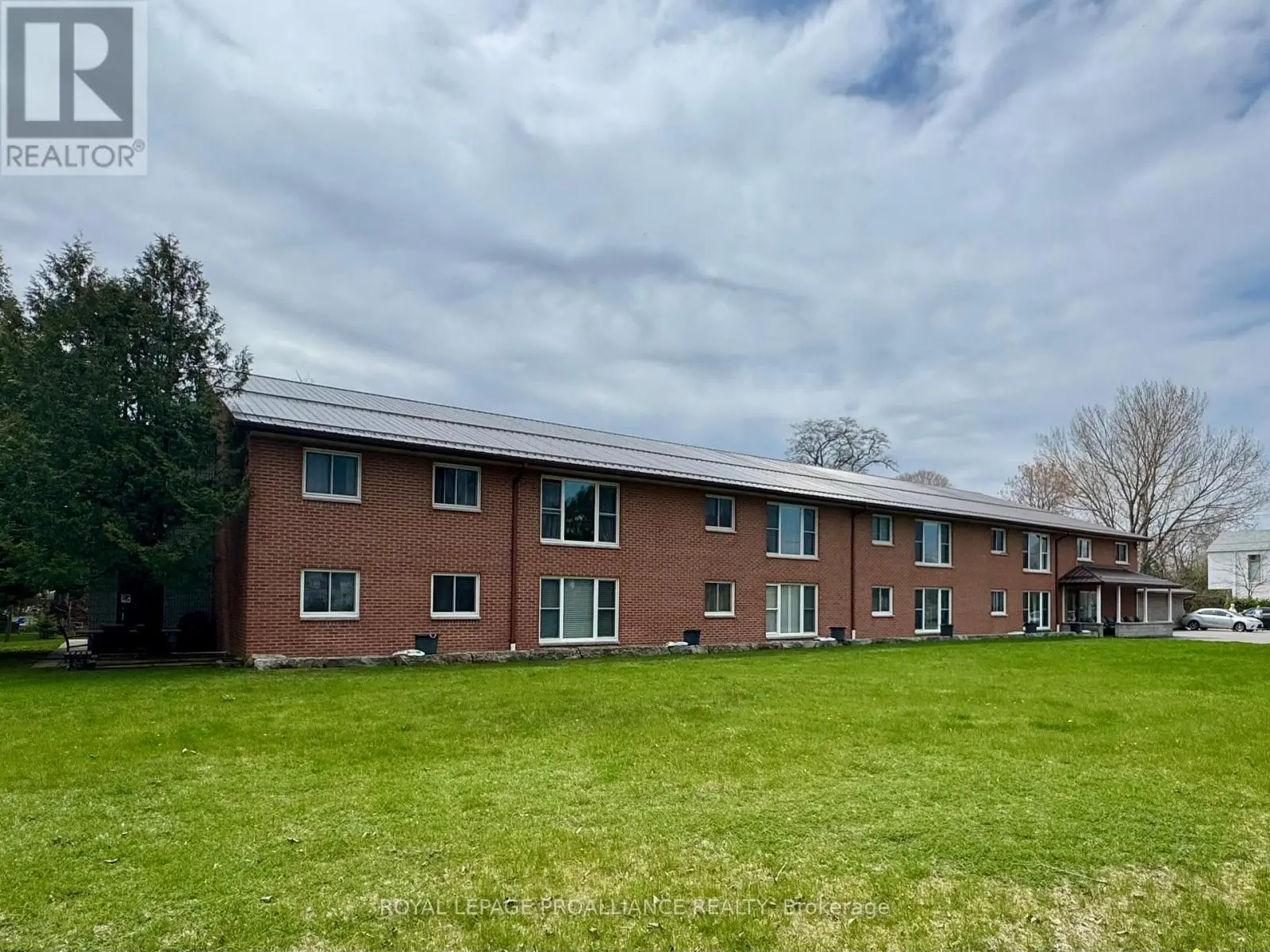 104 - 133 Ontario Street, Cobourg, Ontario  K9A 3B4 - Photo 2 - X12138548