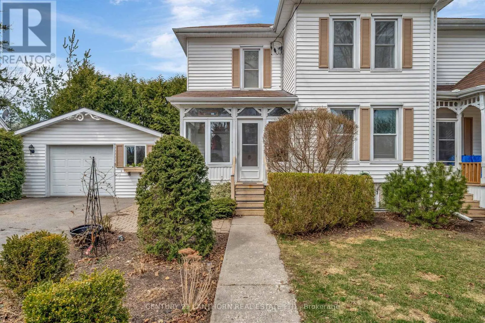 47 Paul Street, Prince Edward County, Ontario  K0K 2T0 - Photo 3 - X12138805