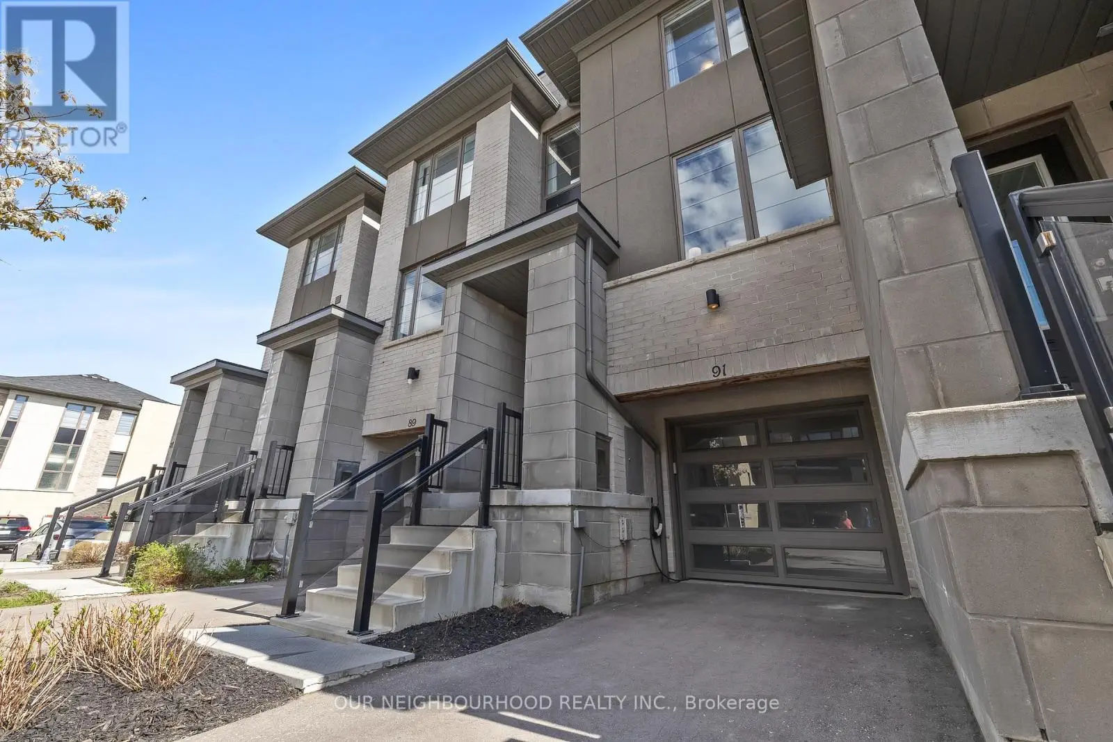 91 Donald Fleming Way, Whitby, Ontario  L1R 0N8 - Photo 2 - E12134955