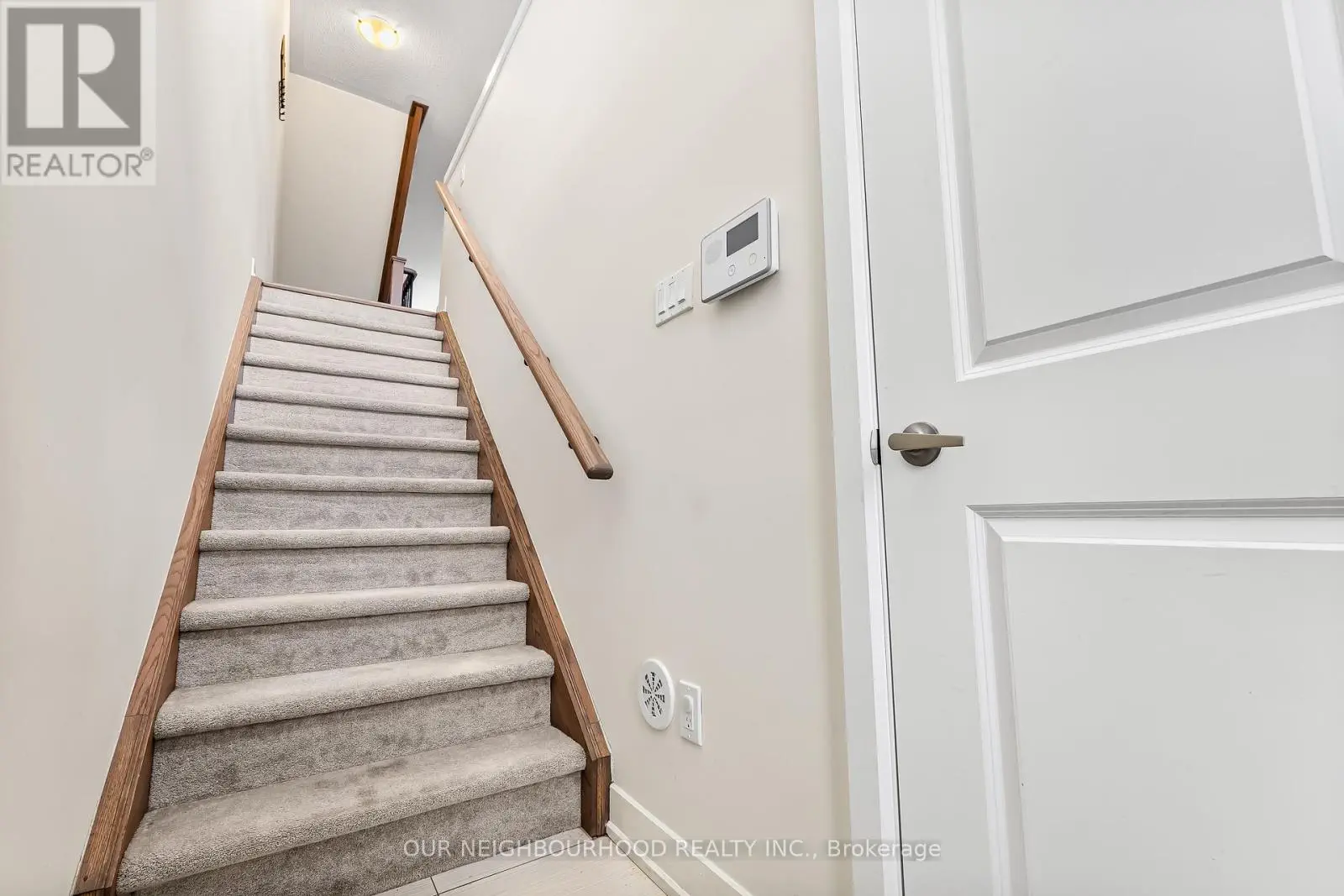 91 Donald Fleming Way, Whitby, Ontario  L1R 0N8 - Photo 3 - E12134955