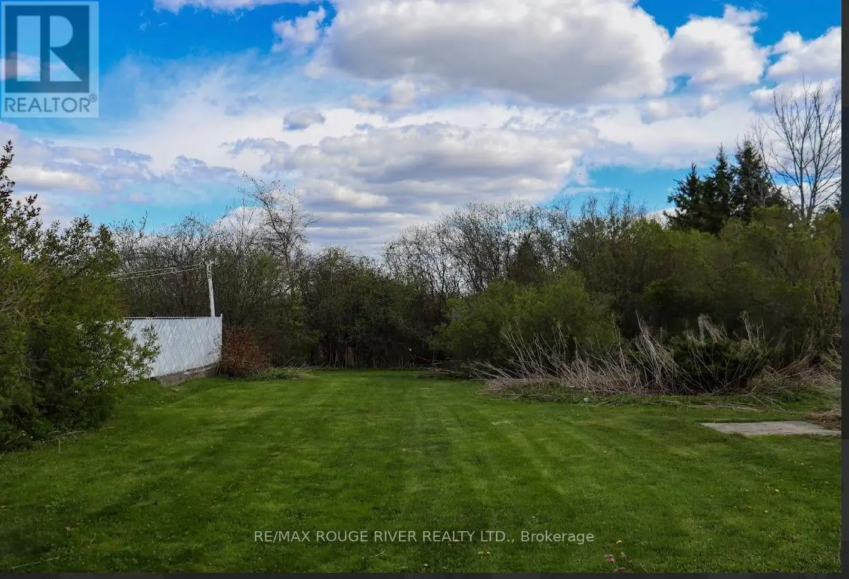 625 Towerhill Road, Peterborough North, Ontario  K9K 2N2 - Photo 3 - X12139178