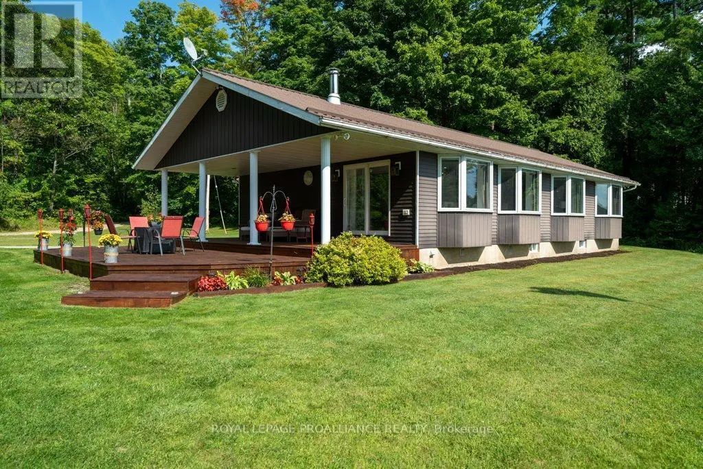 1049 Perry Lane, Frontenac, Ontario  K0H 1K0 - Photo 2 - X12139355