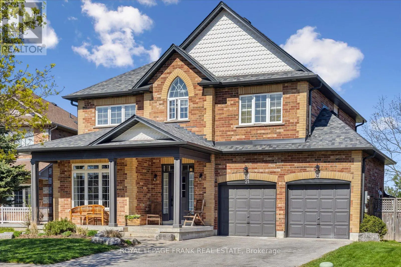 21 Brownscombe Crescent, Uxbridge, Ontario  L9P 1Y1 - Photo 2 - N12139375