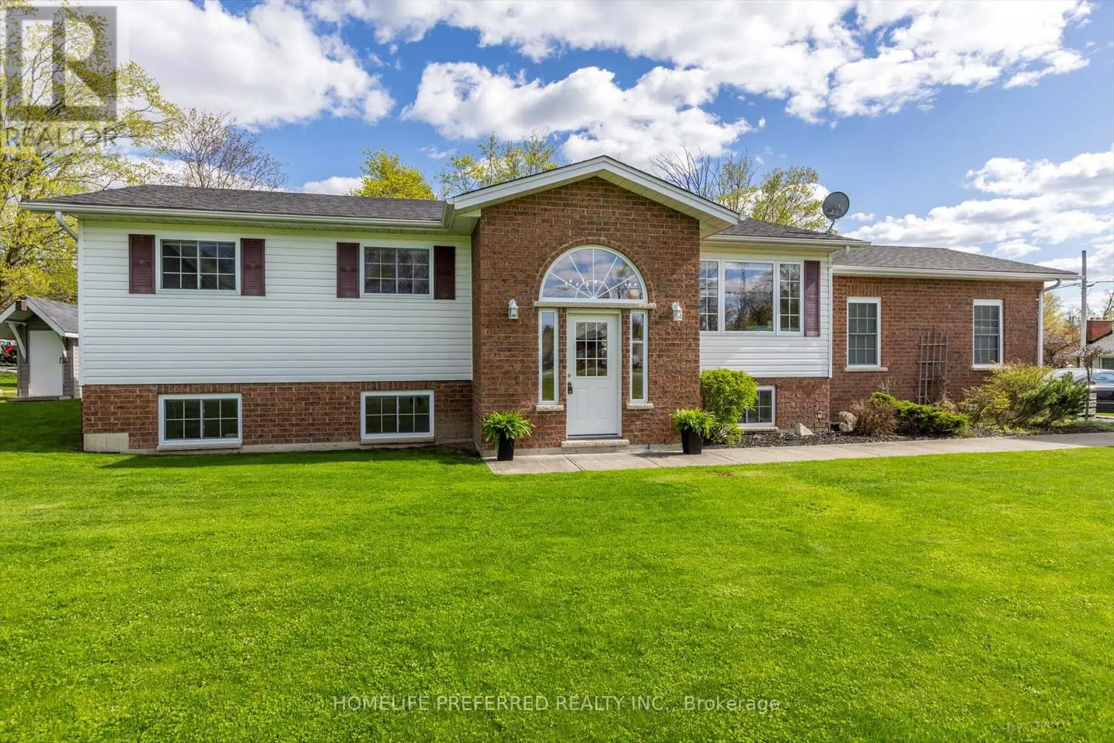 2445 Workman Street, Cavan Monaghan, Ontario  L0A 1C0 - Photo 2 - X12139374