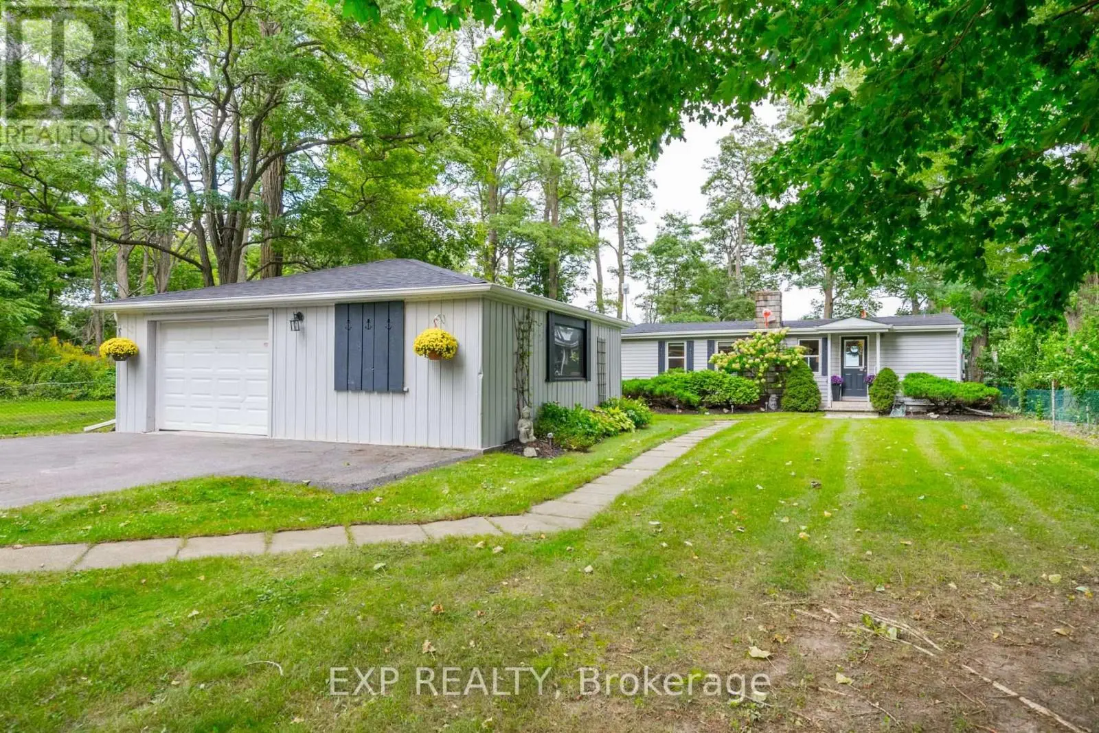 113 Victoria Beach Road, Cramahe, Ontario  K0K 1S0 - Photo 1 - X12043995